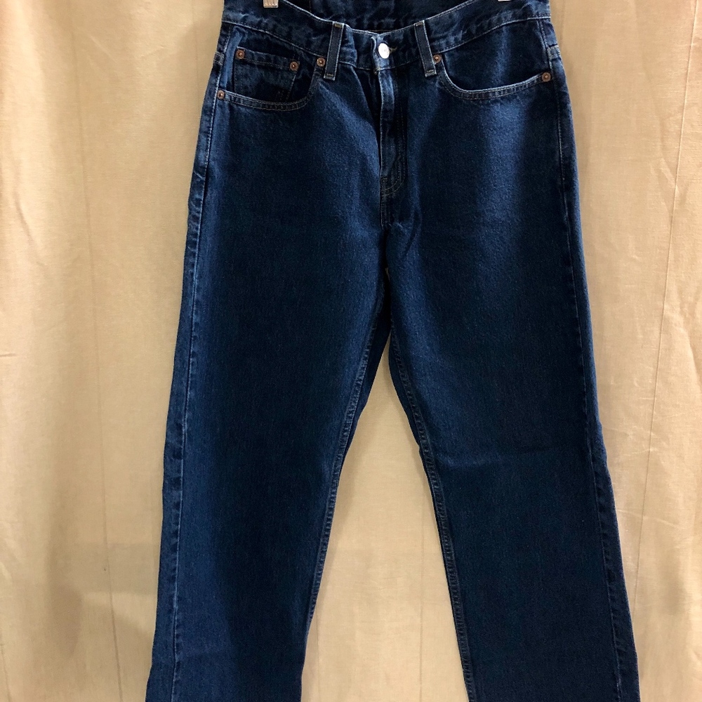 Levis - Picture 2 of 3